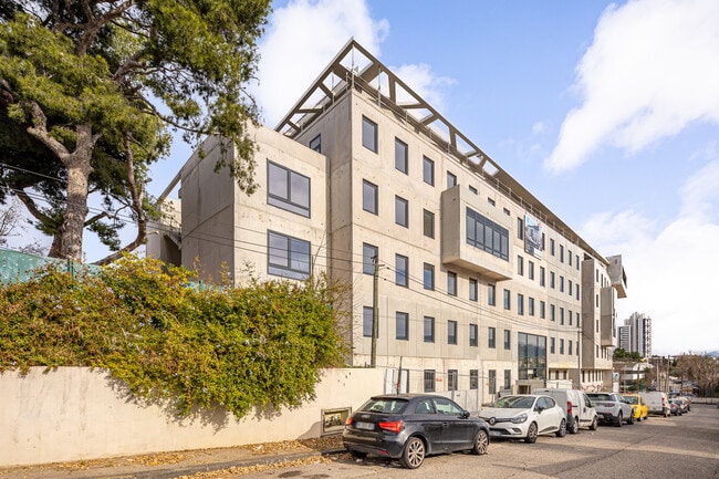 Plus de détails pour 67 Avenue Benjamin Delessert, Marseille - Bureau à vendre