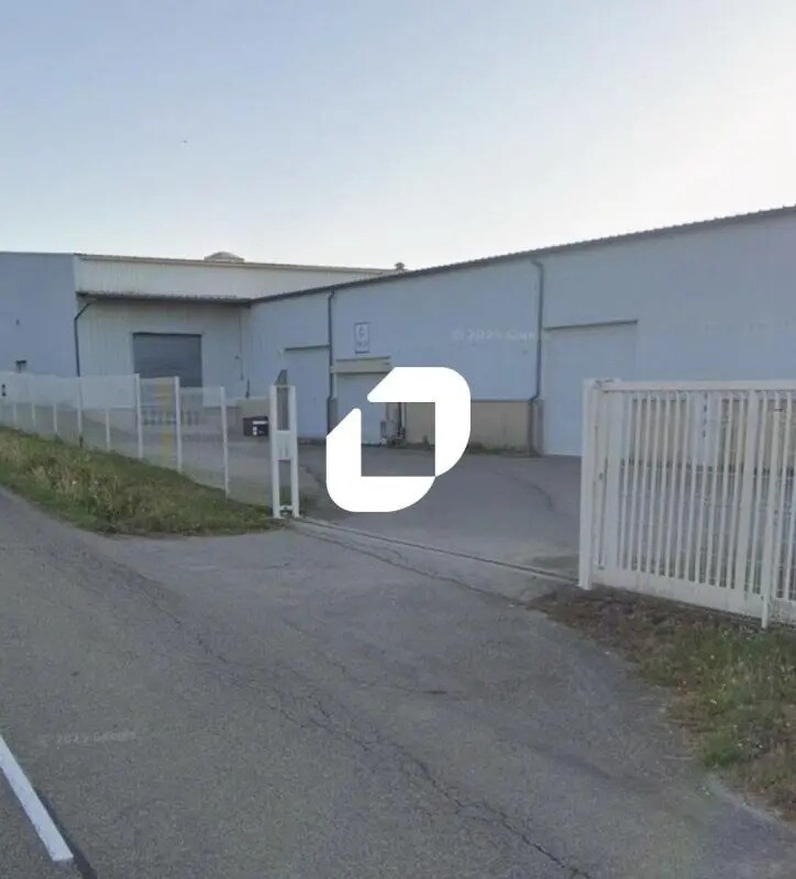 420 Route De Bougé, Sonnay à louer Photo de l’immeuble– Image 1 sur 8