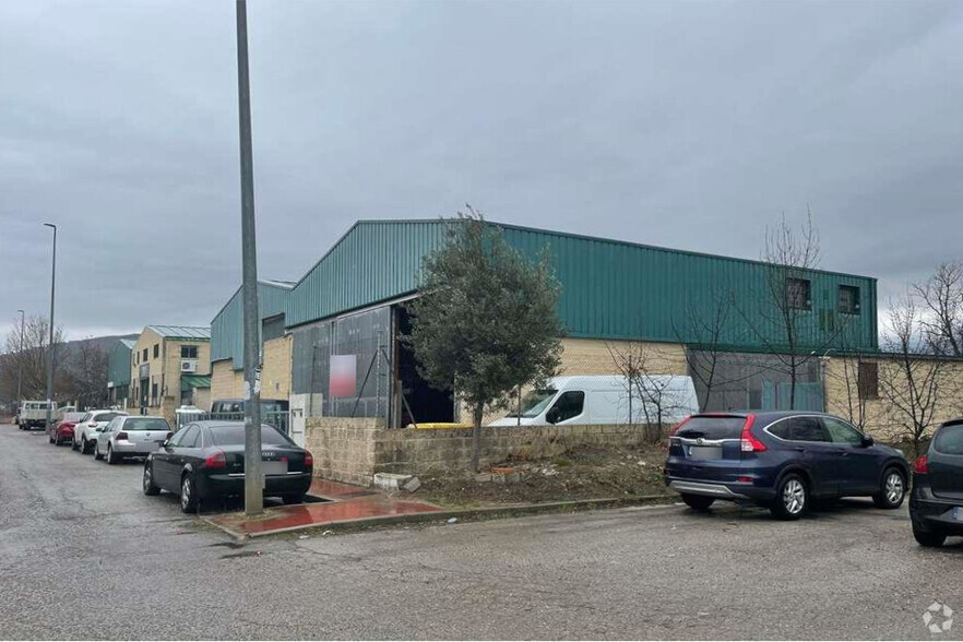 Industriel/Logistique dans Moralzarzal, Madrid à vendre - Photo de l’immeuble – Image 2 sur 11