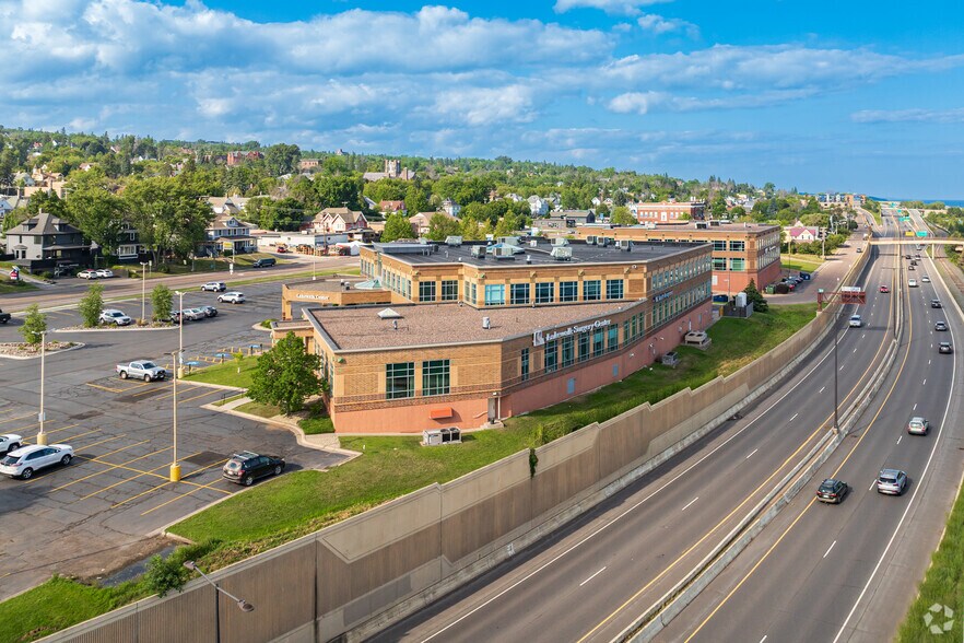 1420 London Rd, Duluth, MN à louer - Photo de l’immeuble – Image 2 sur 5