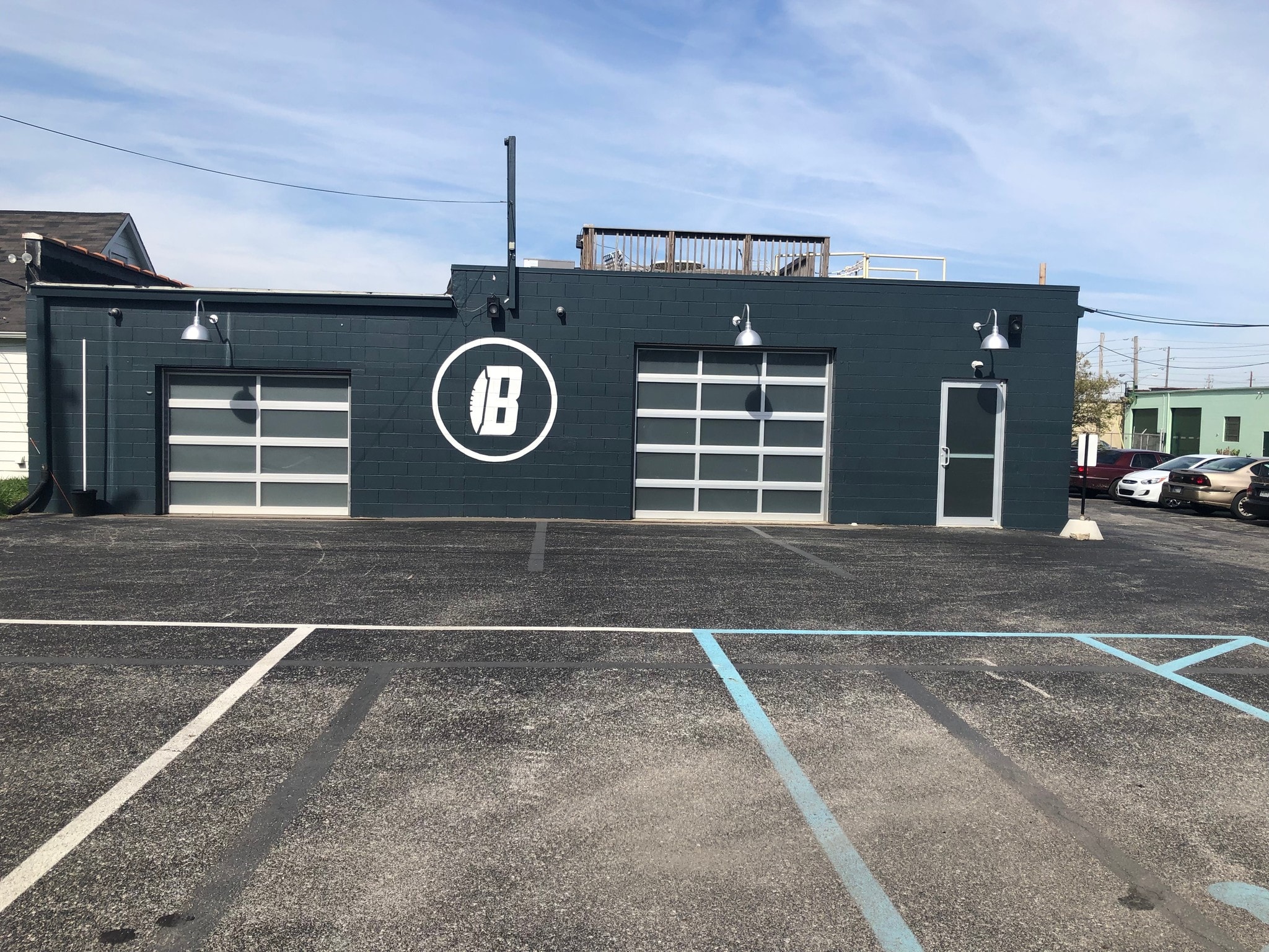 823 Chadwick St, Indianapolis, IN à louer Photo principale– Image 1 sur 24