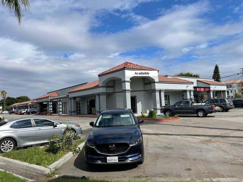 12001-12037 Firestone Blvd, Norwalk, CA à louer - Photo de l’immeuble – Image 2 sur 15
