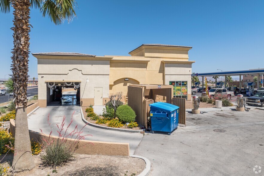 5575 N 5th St, North Las Vegas, NV à vendre - Photo de l’immeuble – Image 2 sur 4