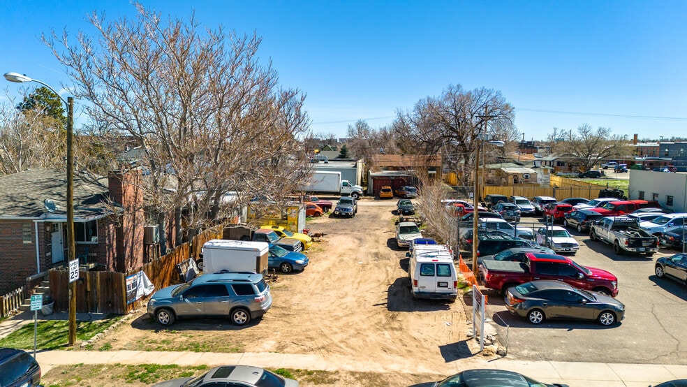 1548 Chester, Aurora, CO à vendre - Aérien – Image 3 sur 5