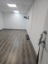 6405 NW 36th St, Miami, FL à louer Photo intérieure– Image 2 sur 2