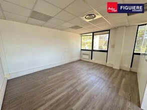 511 Route De La Seds, Vitrolles à louer Photo intérieure– Image 2 sur 6