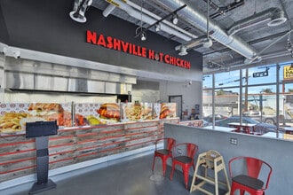 330 N Westlake Ave, Los Angeles, CA à louer Photo intérieure– Image 1 sur 16