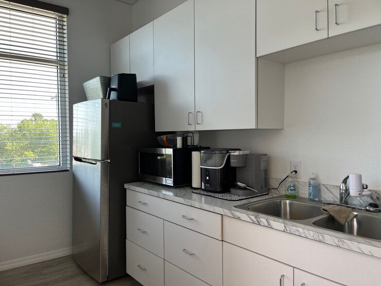 2881 Placida Rd, Englewood, FL à louer - Photo intérieure – Image 3 sur 8