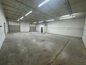 100 E Felix St, Fort Worth, TX à louer Photo intérieure– Image 2 sur 3