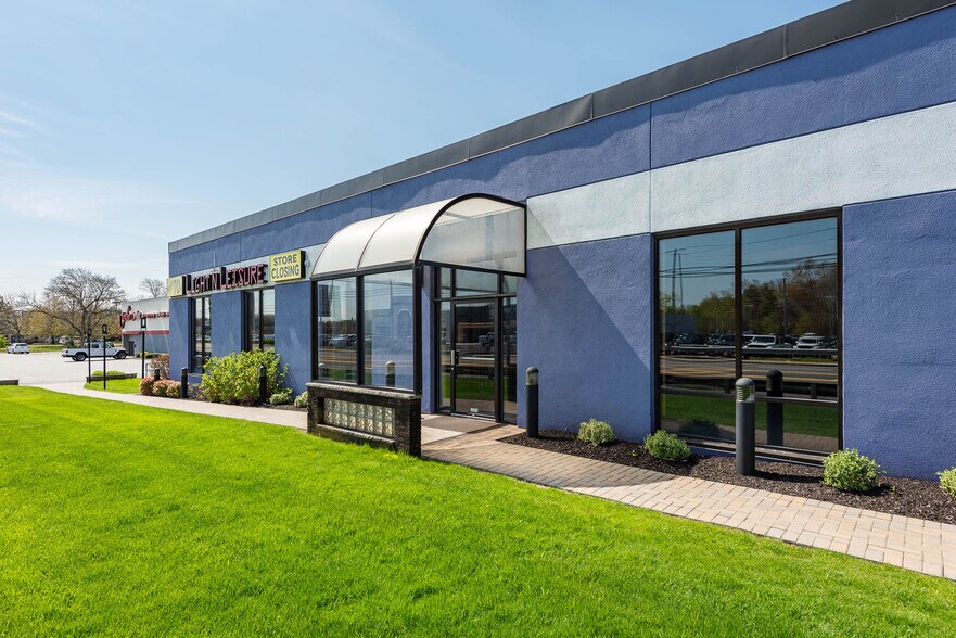 120 Andover St, Danvers, MA à louer - Photo de l’immeuble – Image 1 sur 29