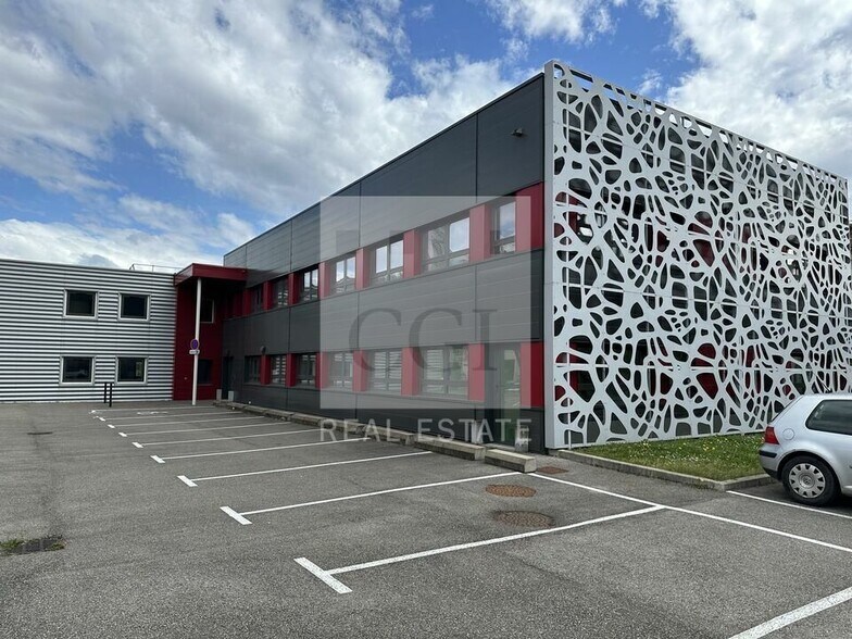 Bureau dans Seyssinet-Pariset à louer - Photo de l’immeuble – Image 1 sur 8