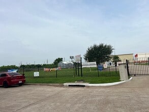 6603 Langham Dr, Houston, TX à louer Aérien– Image 1 sur 25