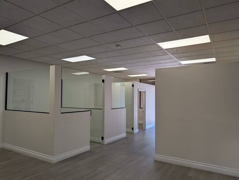2051 Junction Ave, San Jose, CA à louer - Photo intérieure – Image 2 sur 36