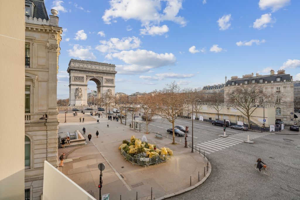10 Bis Avenue De La Grande Armée, Paris à vendre Photo de l’immeuble– Image 1 sur 11