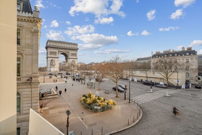 Plus de détails pour 10 Bis Avenue De La Grande Armée, Paris - Logement à vendre