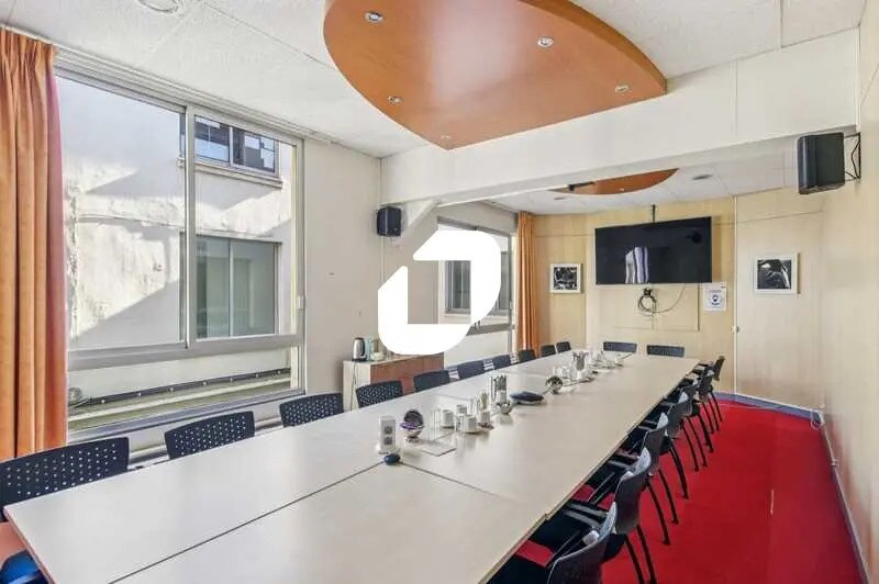 Bureau dans Paris à vendre - Photo de l’immeuble – Image 2 sur 11