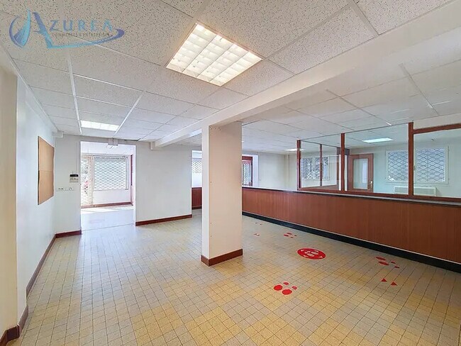 Plus de détails pour Bureau à vendre