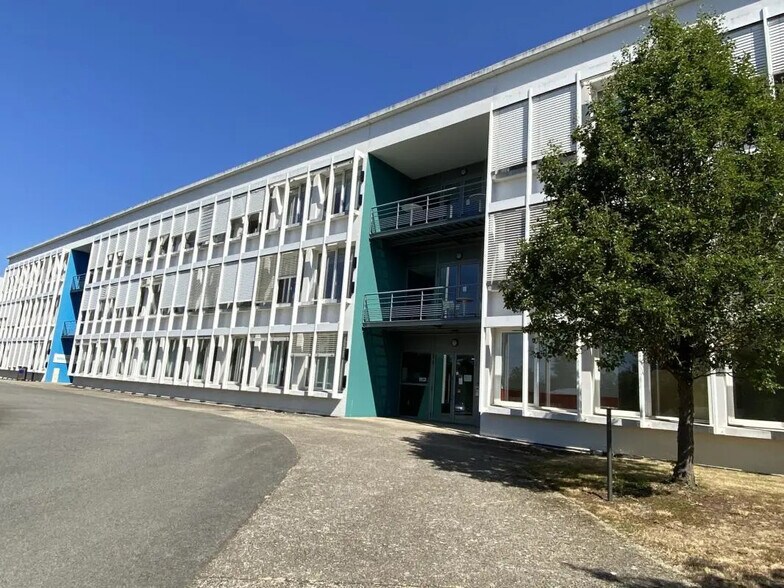 Bureau dans Rennes à louer - Photo de l’immeuble – Image 2 sur 12