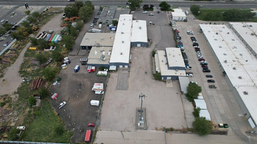 720-758 S Redwood Rd, Salt Lake City, UT à louer - Photo de l’immeuble – Image 2 sur 4