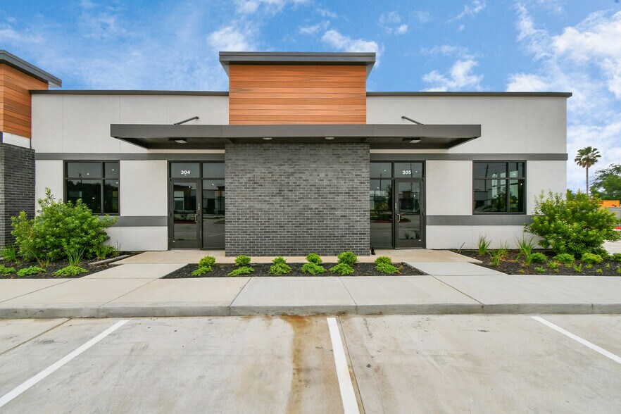 4807 Sugar Grove Blvd, Stafford, TX à louer - Photo de l’immeuble – Image 2 sur 26