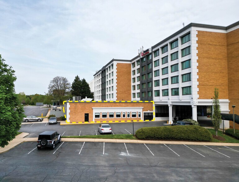 1251 W Montgomery Ave, Rockville, MD à louer - Photo de l’immeuble – Image 1 sur 5