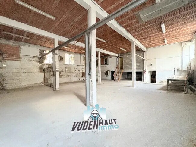 Plus de détails pour Local commercial à vendre