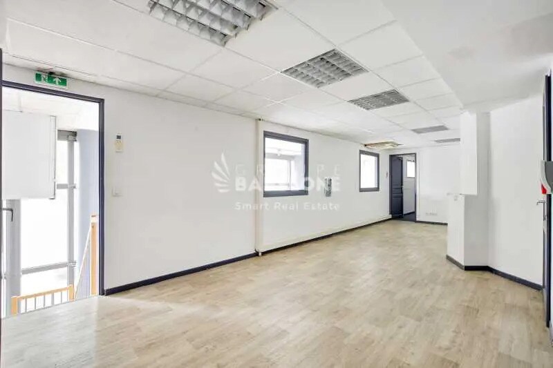 Bureau dans Paris à vendre - Photo de l’immeuble – Image 3 sur 7