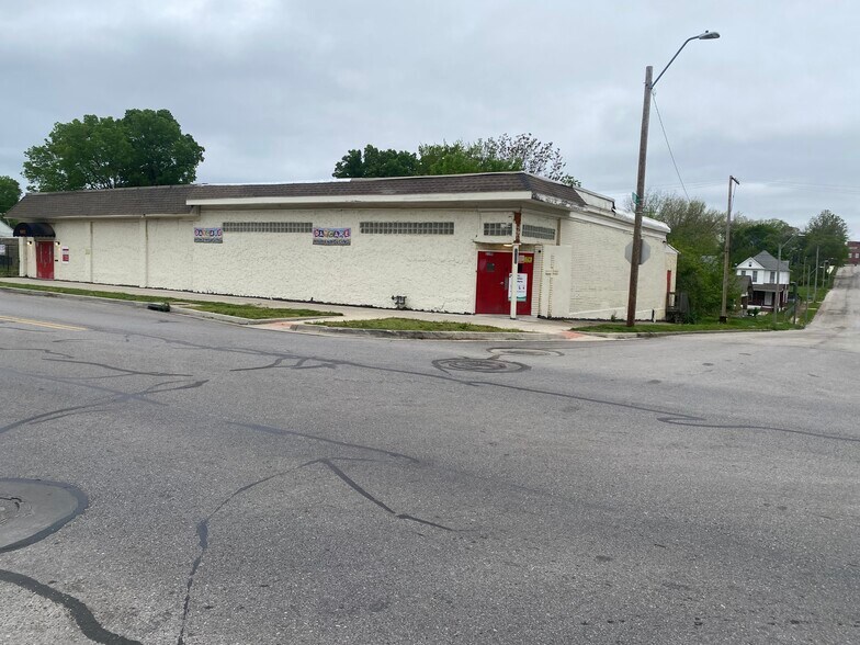2100 Prospect Ave, Kansas City, MO à vendre - Photo de l’immeuble – Image 1 sur 12