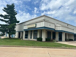 Plus de détails pour 630 E Bronson St, South Bend, IN - Local d'activités à louer