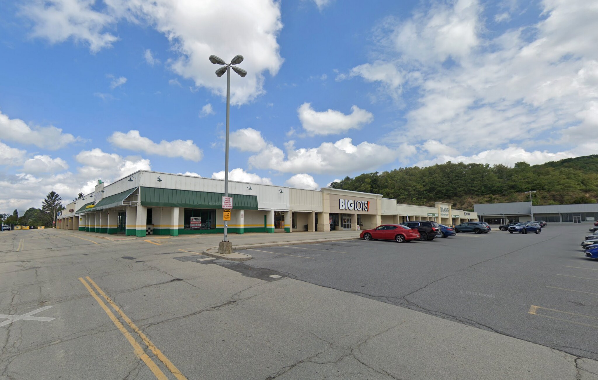 1425 Scalp Ave, Johnstown, PA à louer Photo principale– Image 1 sur 19