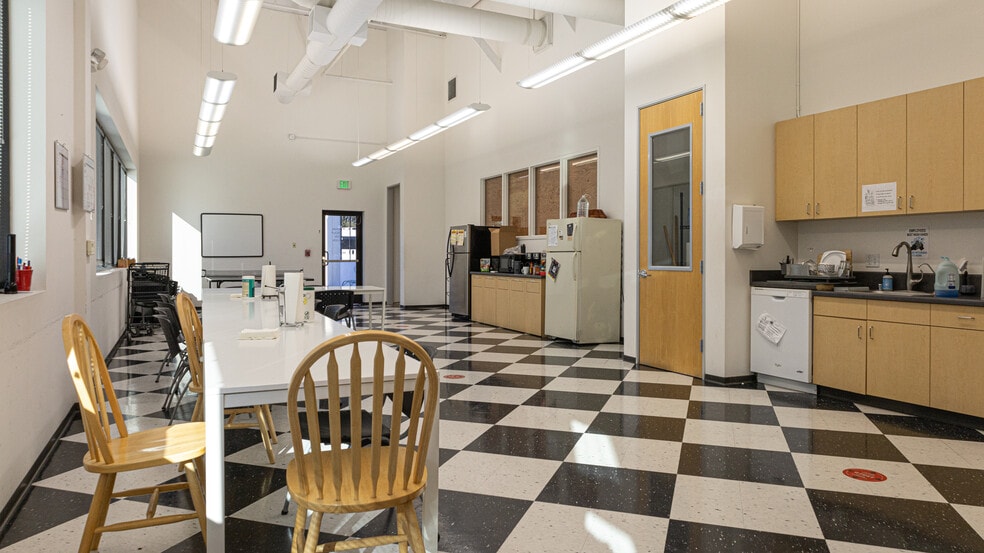 435-445 Devlin Rd, Napa, CA à vendre - Photo intérieure – Image 3 sur 16