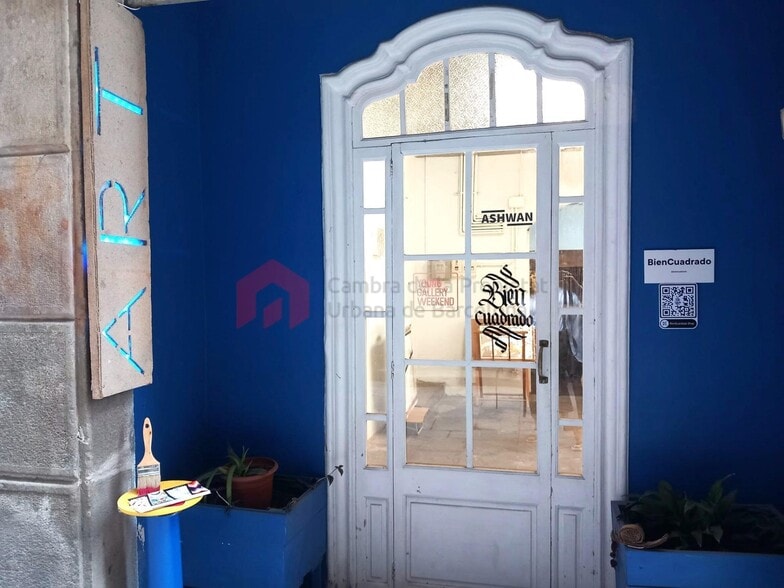 View Photo