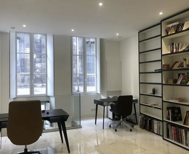 Plus de détails pour Local commercial à vendre