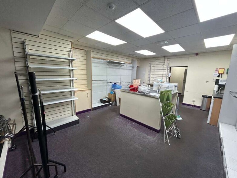 6-10 Ballygowan Road, Belfast à louer - Photo de l’immeuble – Image 1 sur 3