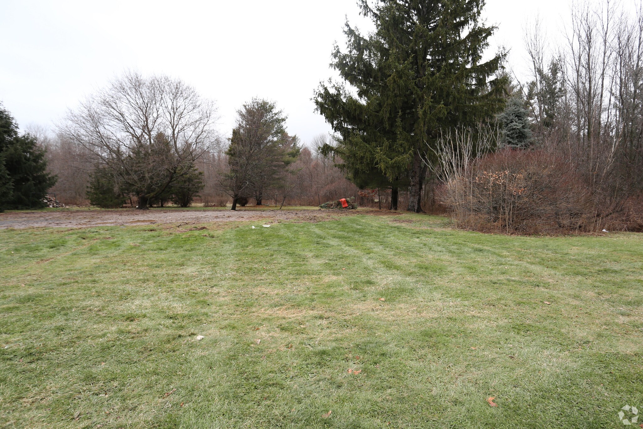 995 Longpond Rd, Greece, NY à louer Photo principale– Image 1 sur 14
