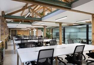 2 Pear Tree Ct, Londres à louer Photo intérieure– Image 2 sur 5