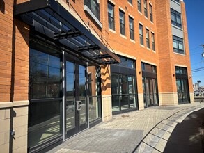 2800 Franklin Blvd, Cleveland, OH à louer Photo intérieure– Image 2 sur 6