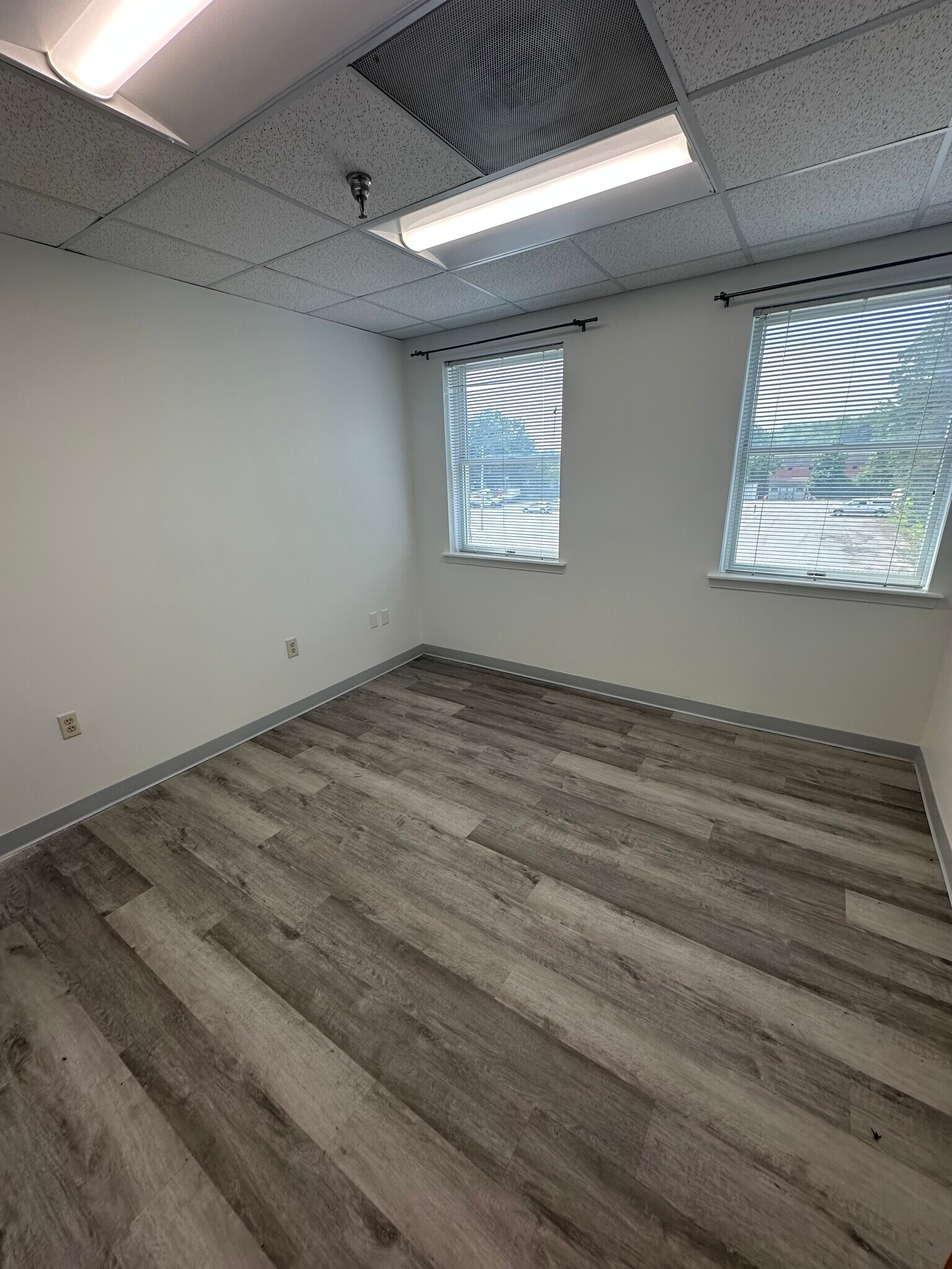 9375 Chesapeake St, La Plata, MD à louer Photo intérieure– Image 1 sur 8