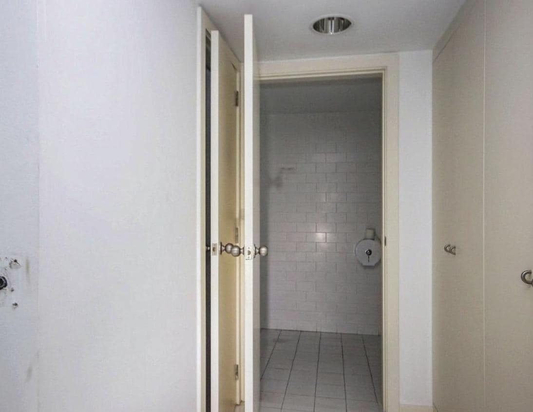 Sant Andreu de la Barca, BAR 08740 - Lot 01 - - Photo intérieure - Image 2 of 4