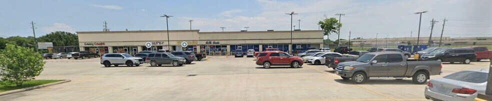 2210 Allen Genoa Rd, Houston, TX à louer - Photo de l’immeuble – Image 2 sur 7