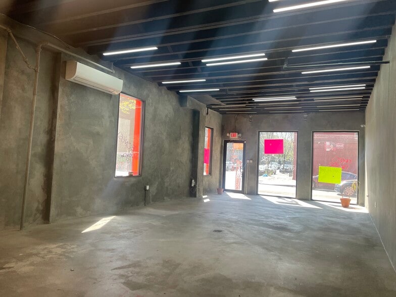 103 Stuyvesant Ave, Brooklyn, NY à louer - Photo de l’immeuble – Image 3 sur 5