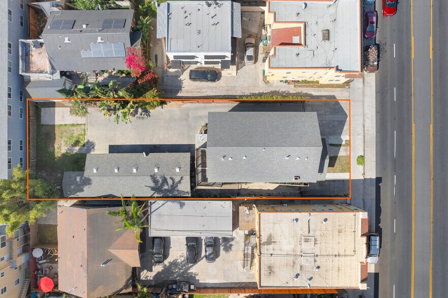 1242 E 7th St, Long Beach, CA à vendre - Photo de l’immeuble – Image 2 sur 31