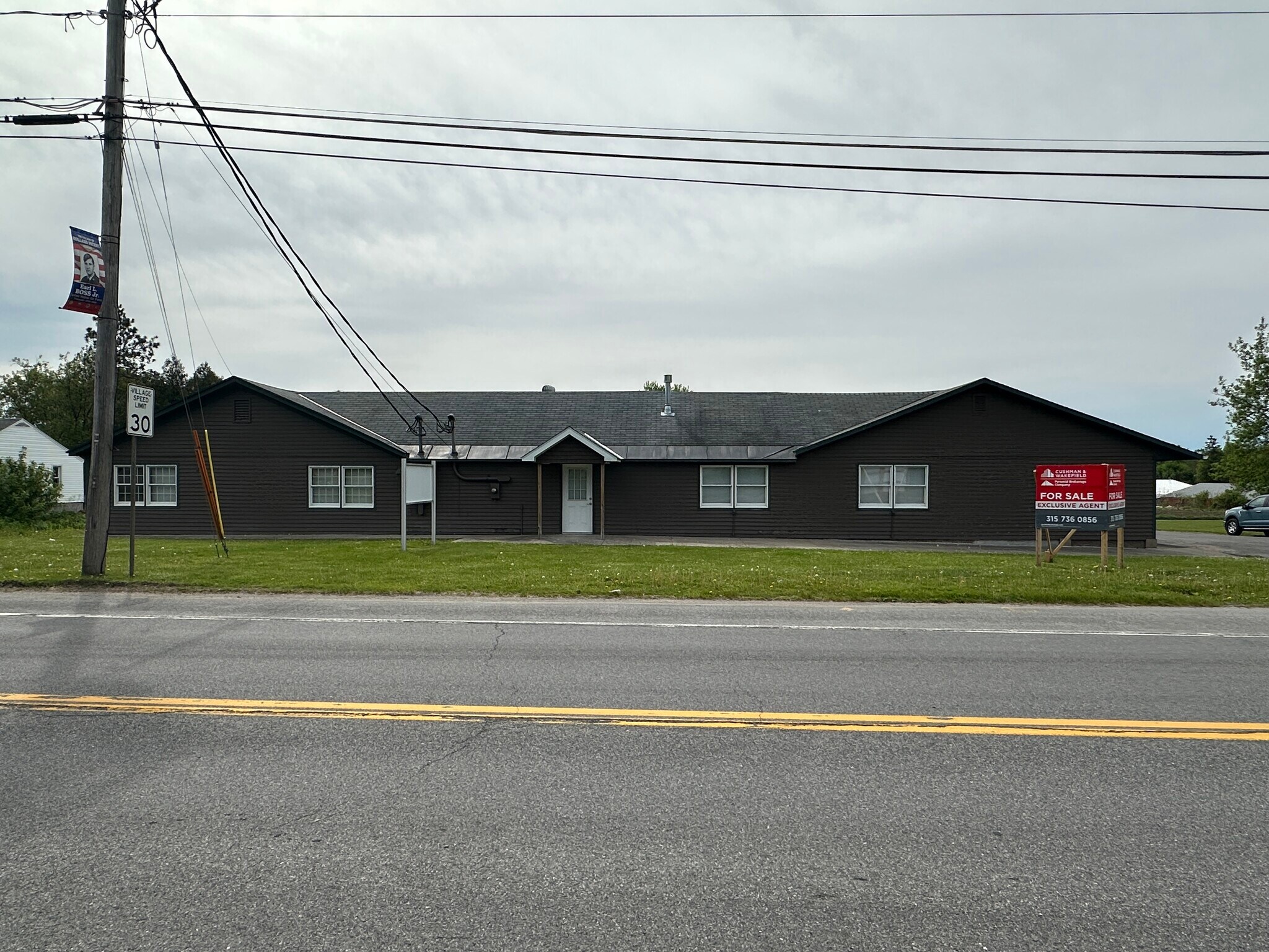 9584 Main St, Holland Patent, NY à vendre Photo de l’immeuble– Image 1 sur 13