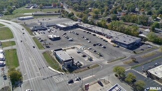 Plus de détails pour 2910-2996 Court St, Pekin, IL - Local commercial à louer