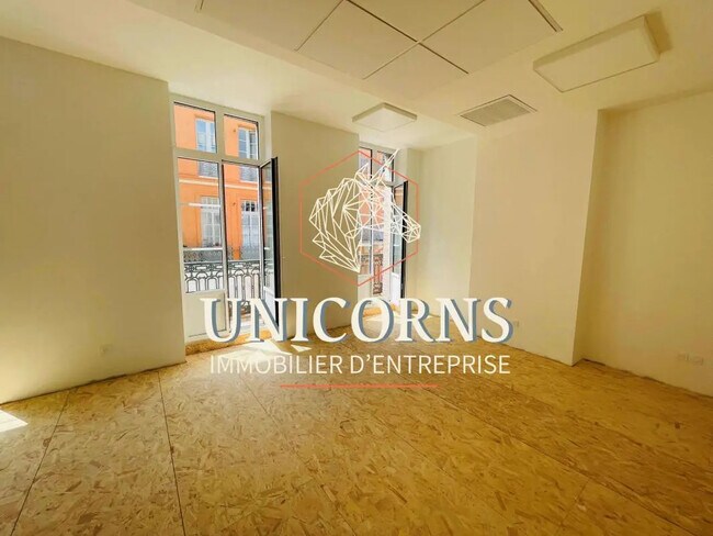 Plus de détails pour Bureau à louer