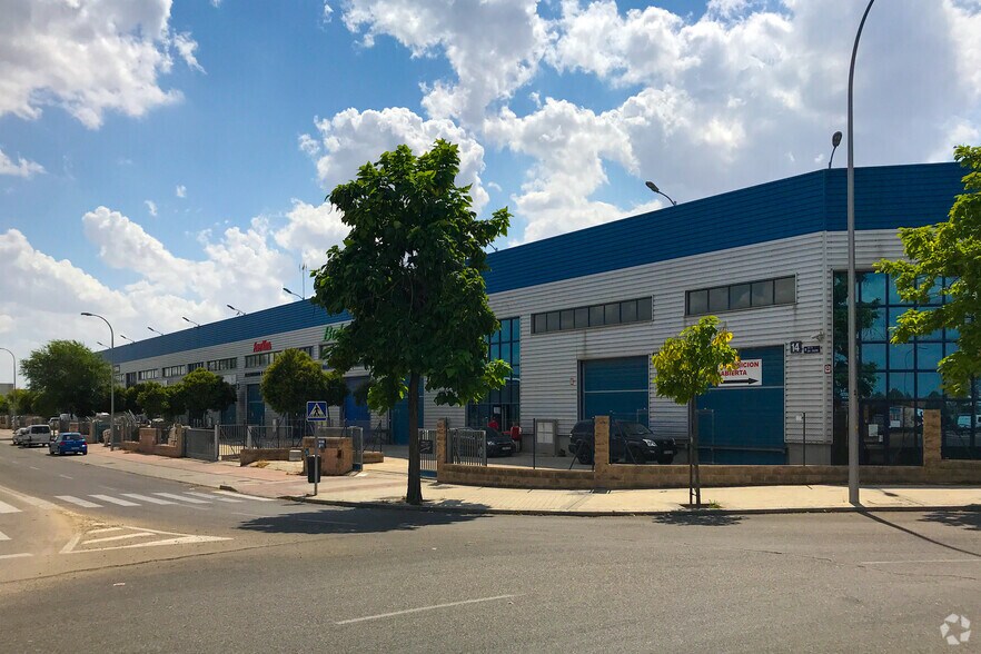 Calle de San Erasmo, 28, Madrid, Madrid à vendre - Photo de l’immeuble – Image 3 sur 3