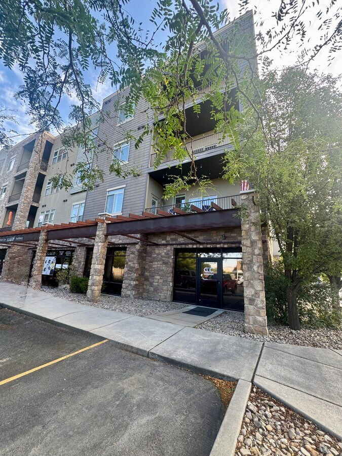 248 E 13800 S, Draper, UT 84020 - Lot 4 - - Photo intérieure - Image 1 of 12