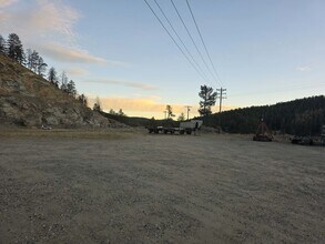 12997 S Elk Creek Rd, Pine, CO à louer Photo intérieure– Image 2 sur 9