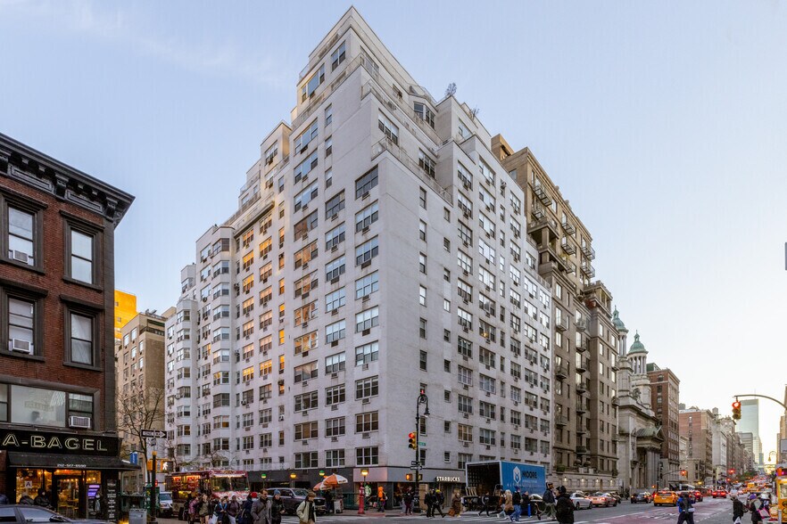 1091-1097 Lexington Ave, New York, NY à louer - Photo principale – Image 1 sur 3