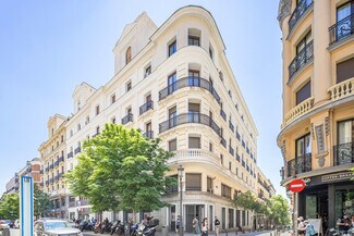 Plus de détails pour Calle Relatores, 1, Madrid - Bureau à louer